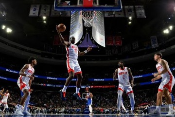 世界杯官方下载-明明场上效果相当不错，但火箭还是没有给替补中锋更多表现机会？